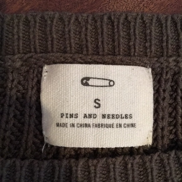 LAST CHANCE Urban Outfitters Sweater - Picture 5 of 5
